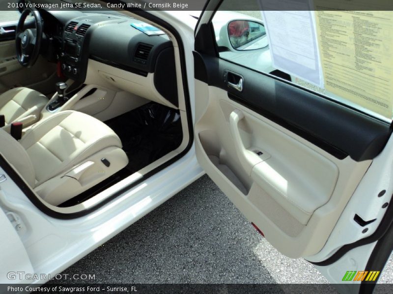 Candy White / Cornsilk Beige 2010 Volkswagen Jetta SE Sedan