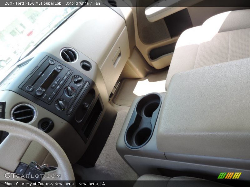 Oxford White / Tan 2007 Ford F150 XLT SuperCab