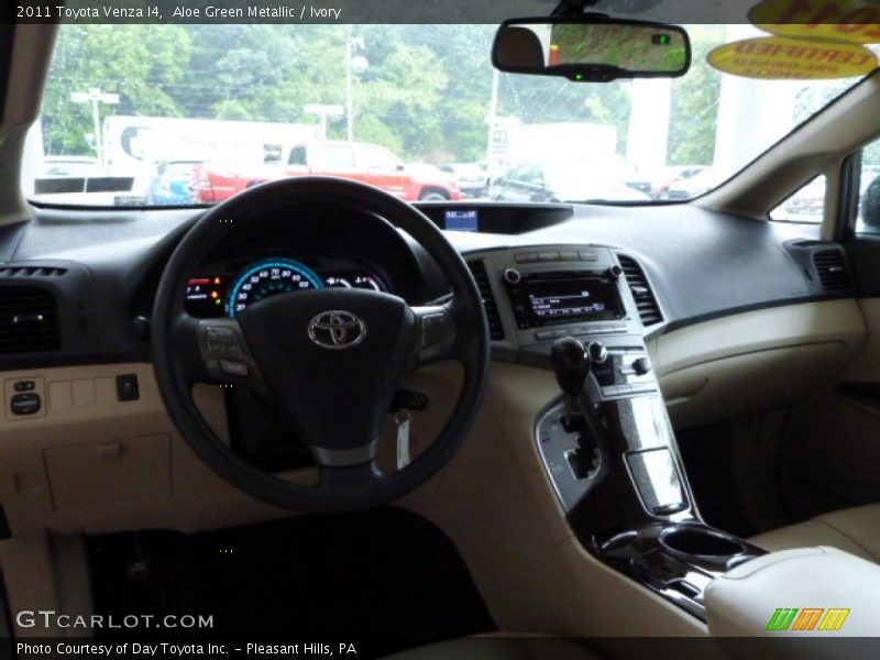 Aloe Green Metallic / Ivory 2011 Toyota Venza I4