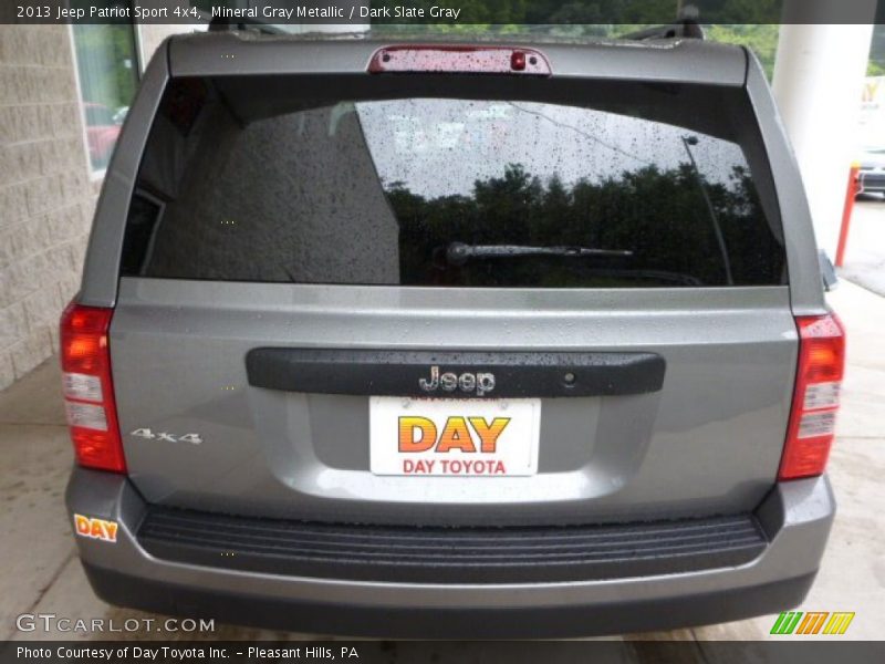 Mineral Gray Metallic / Dark Slate Gray 2013 Jeep Patriot Sport 4x4