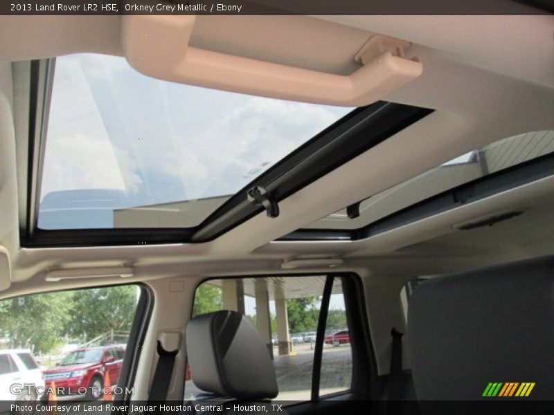 Sunroof of 2013 LR2 HSE