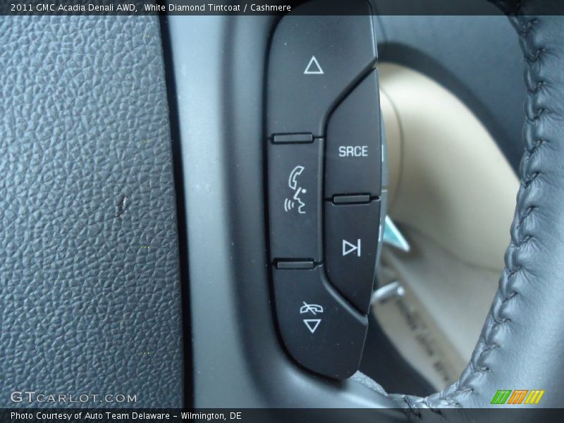 White Diamond Tintcoat / Cashmere 2011 GMC Acadia Denali AWD