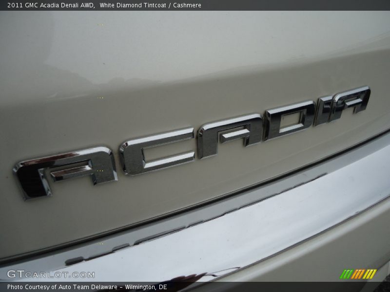 White Diamond Tintcoat / Cashmere 2011 GMC Acadia Denali AWD
