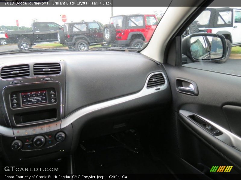 Brilliant Black Crystal Pearl / Black 2013 Dodge Journey SXT