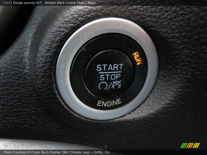 Brilliant Black Crystal Pearl / Black 2013 Dodge Journey SXT
