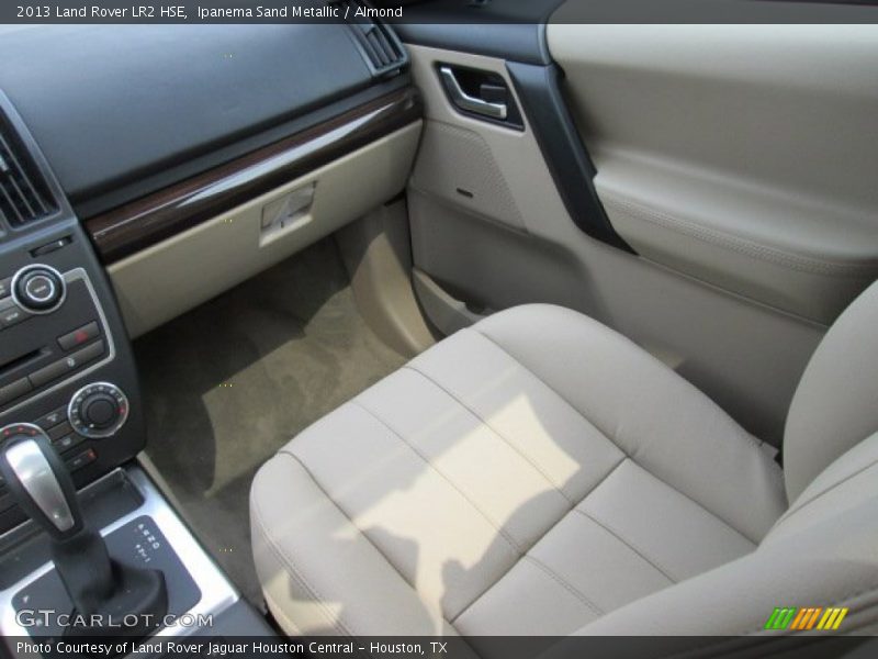 Ipanema Sand Metallic / Almond 2013 Land Rover LR2 HSE