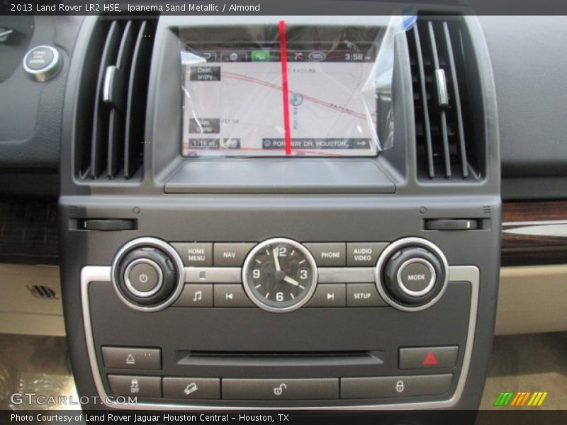 Ipanema Sand Metallic / Almond 2013 Land Rover LR2 HSE