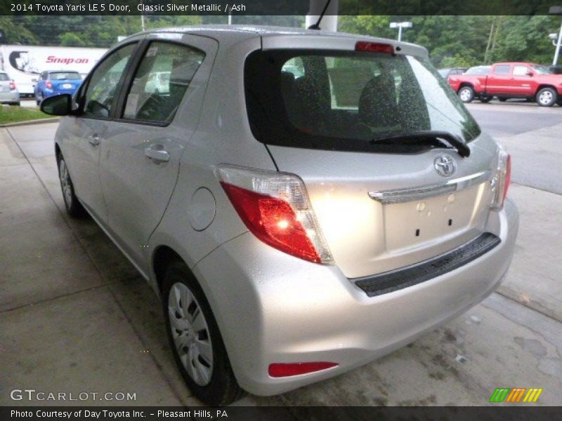 Classic Silver Metallic / Ash 2014 Toyota Yaris LE 5 Door