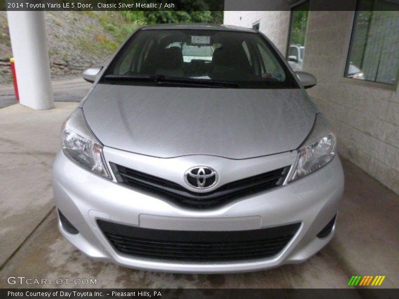Classic Silver Metallic / Ash 2014 Toyota Yaris LE 5 Door