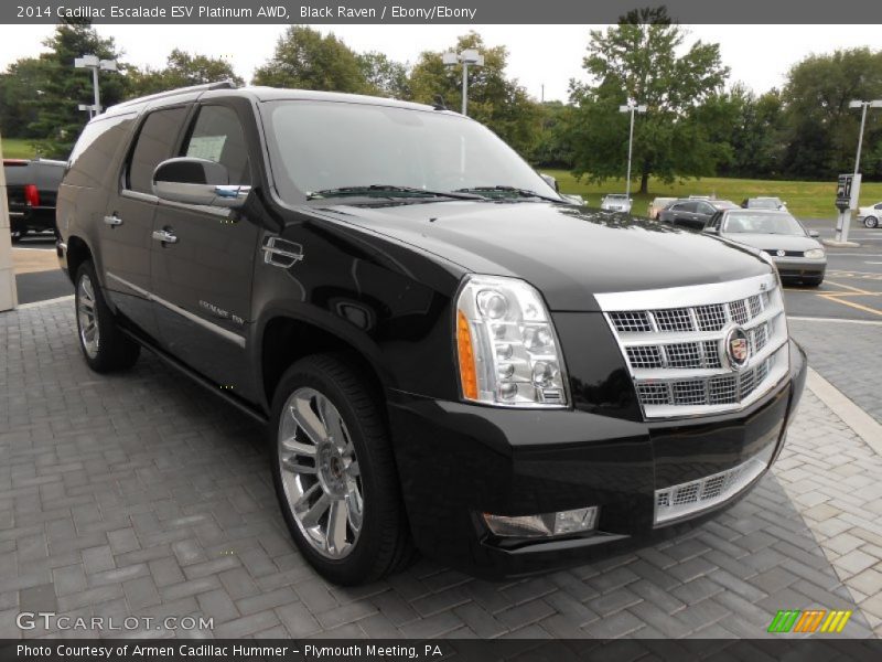 Front 3/4 View of 2014 Escalade ESV Platinum AWD