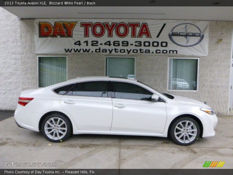 Blizzard White Pearl / Black 2013 Toyota Avalon XLE