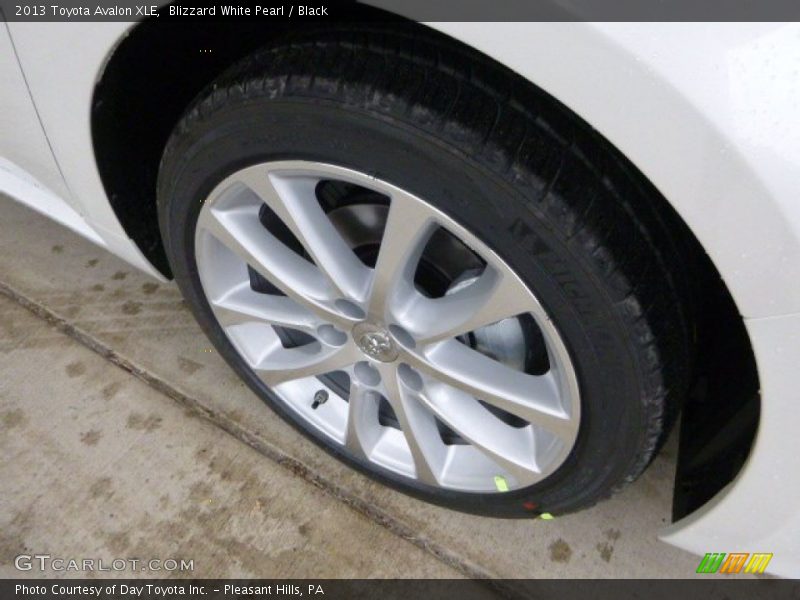 Blizzard White Pearl / Black 2013 Toyota Avalon XLE