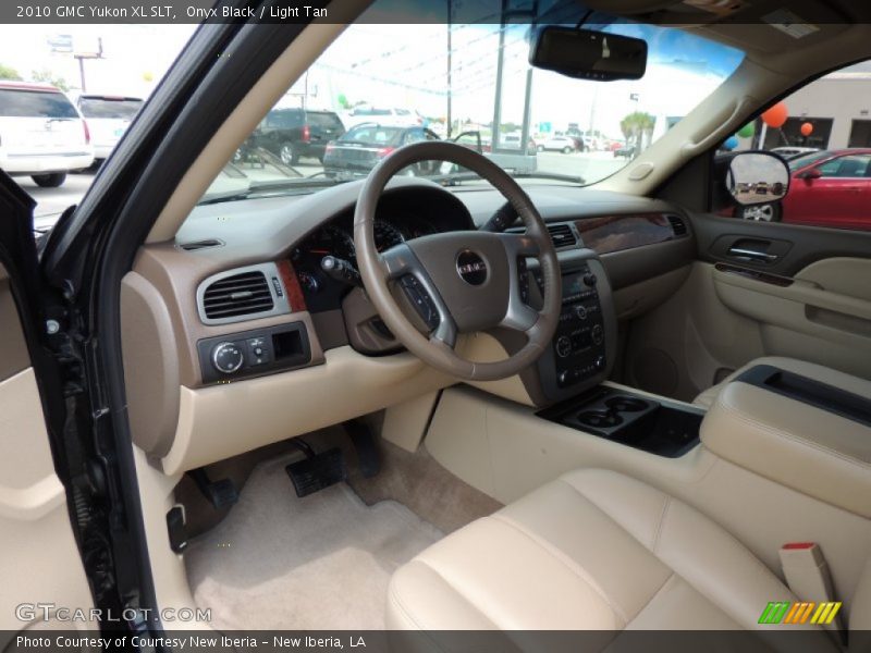 Onyx Black / Light Tan 2010 GMC Yukon XL SLT