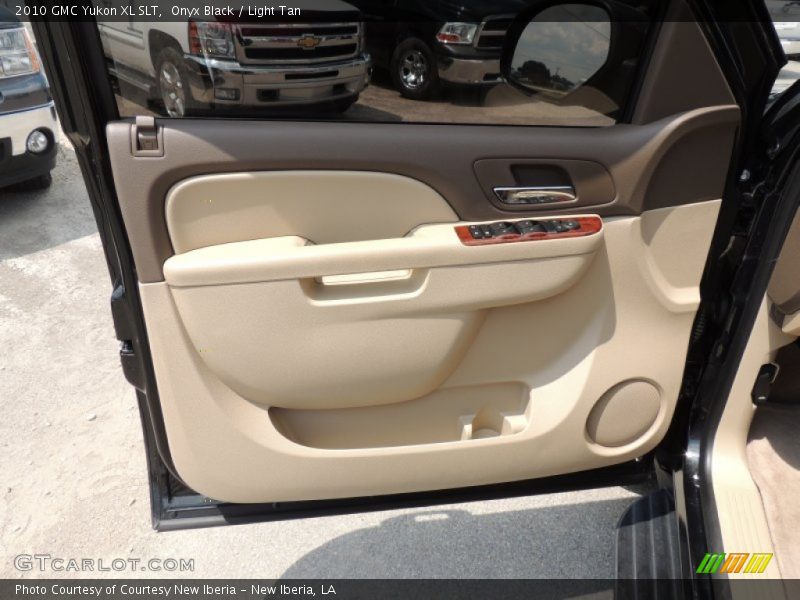 Onyx Black / Light Tan 2010 GMC Yukon XL SLT