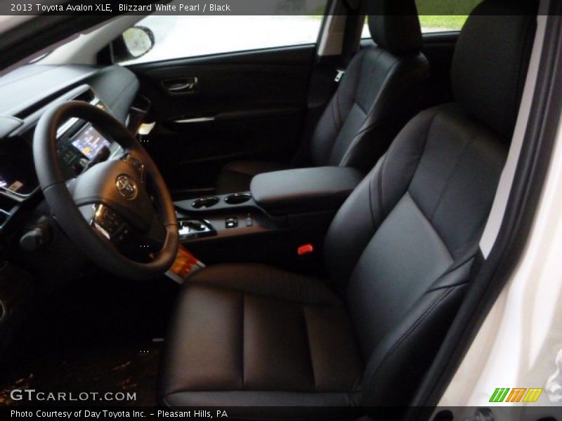 Blizzard White Pearl / Black 2013 Toyota Avalon XLE