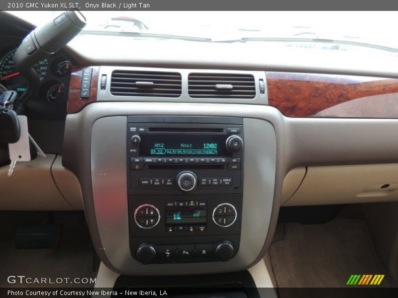 Onyx Black / Light Tan 2010 GMC Yukon XL SLT