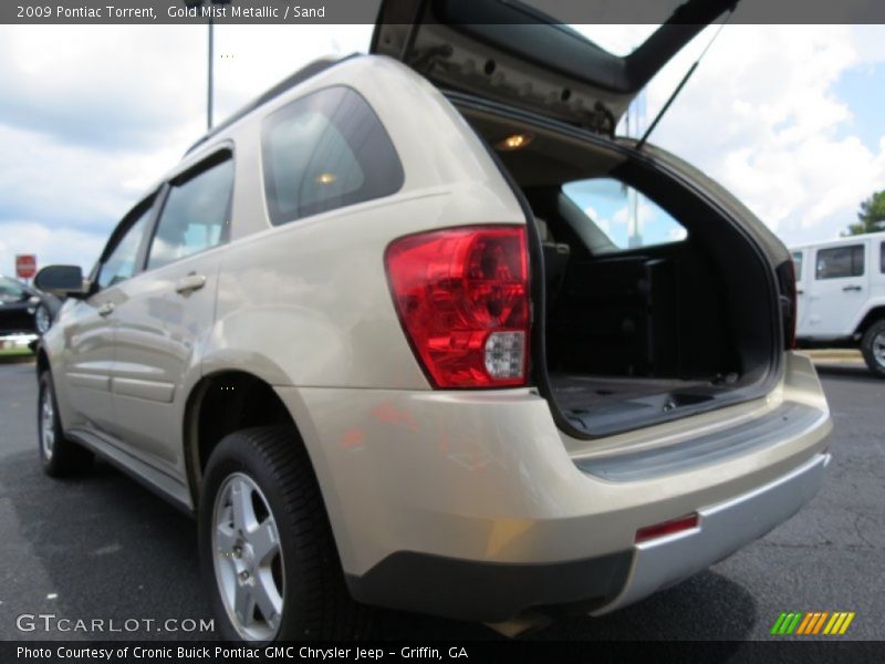 Gold Mist Metallic / Sand 2009 Pontiac Torrent