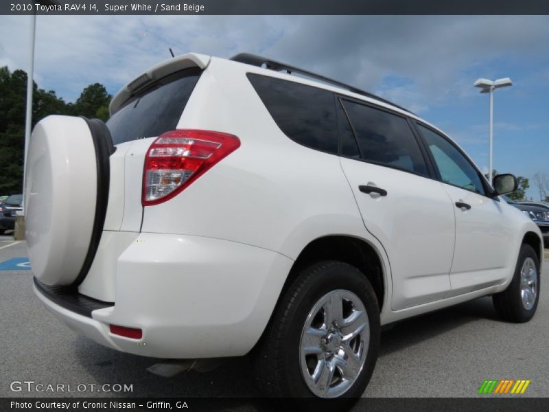 Super White / Sand Beige 2010 Toyota RAV4 I4