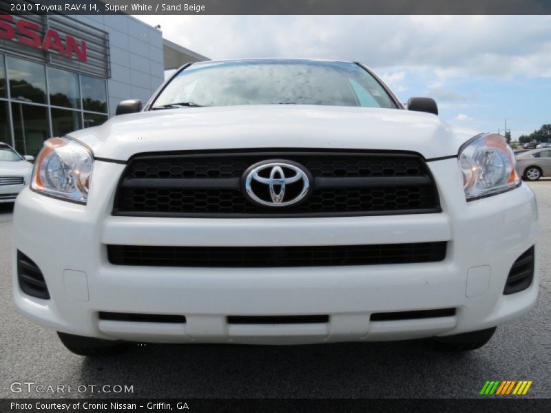 Super White / Sand Beige 2010 Toyota RAV4 I4
