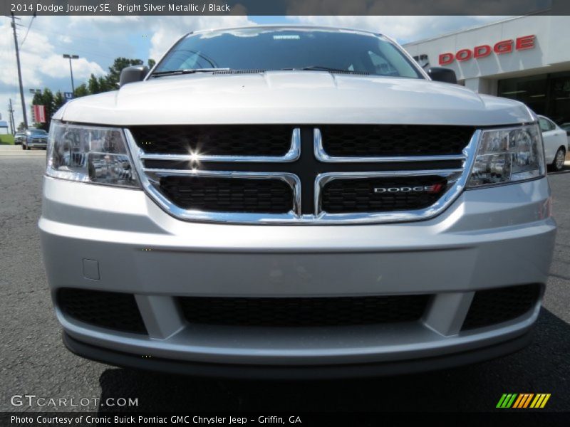 Bright Silver Metallic / Black 2014 Dodge Journey SE