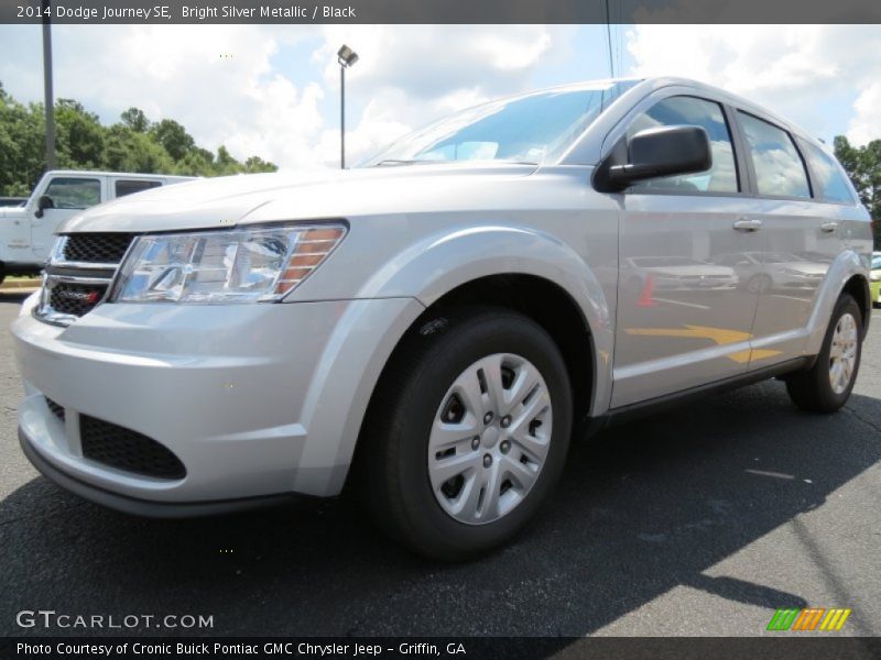 Bright Silver Metallic / Black 2014 Dodge Journey SE