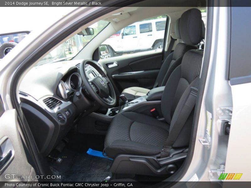 Bright Silver Metallic / Black 2014 Dodge Journey SE