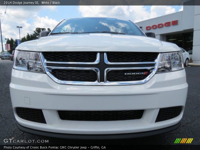 White / Black 2014 Dodge Journey SE