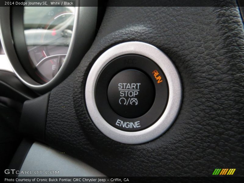 White / Black 2014 Dodge Journey SE
