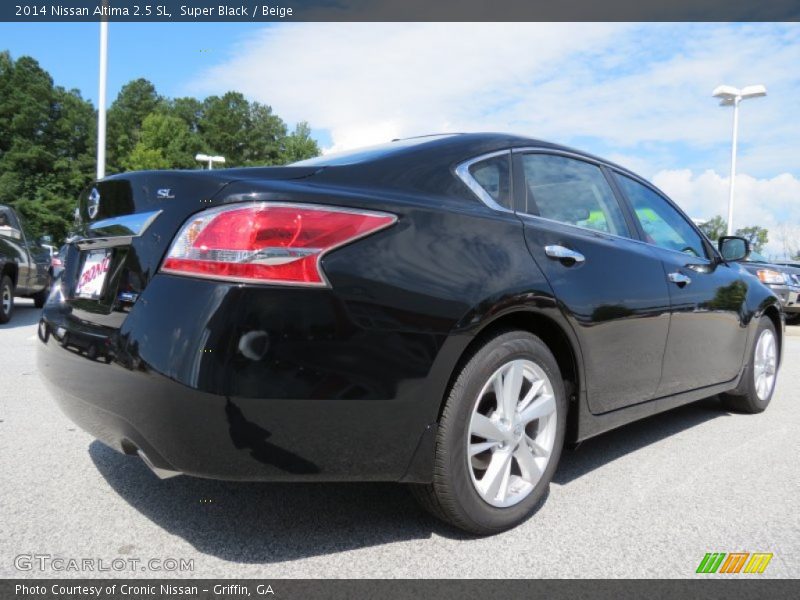 Super Black / Beige 2014 Nissan Altima 2.5 SL