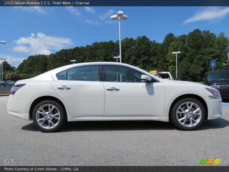 Pearl White / Charcoal 2013 Nissan Maxima 3.5 S