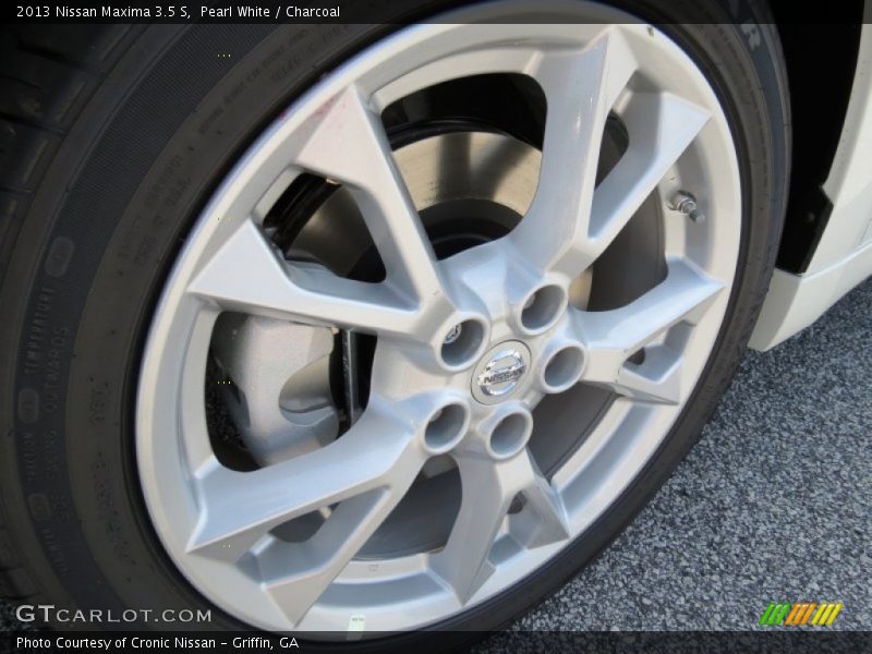 Pearl White / Charcoal 2013 Nissan Maxima 3.5 S