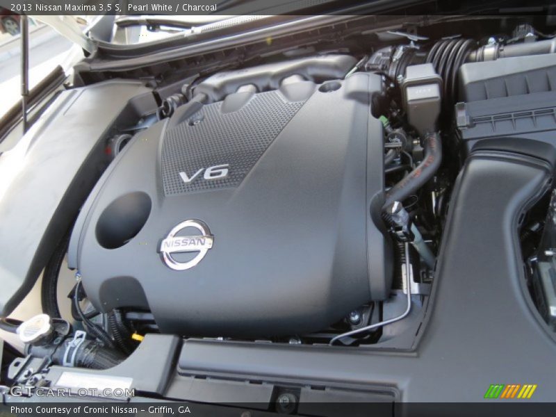 Pearl White / Charcoal 2013 Nissan Maxima 3.5 S