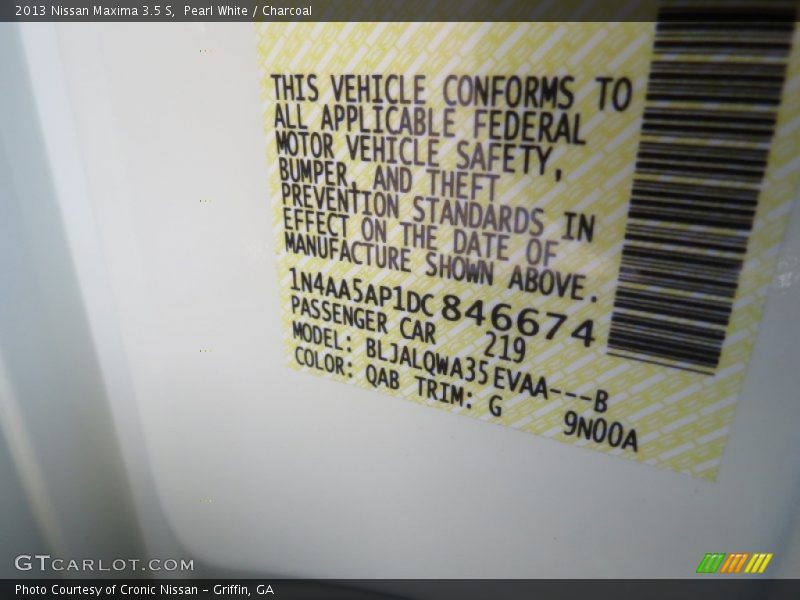 Pearl White / Charcoal 2013 Nissan Maxima 3.5 S