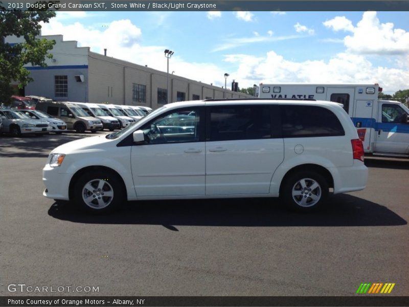 Stone White / Black/Light Graystone 2013 Dodge Grand Caravan SXT