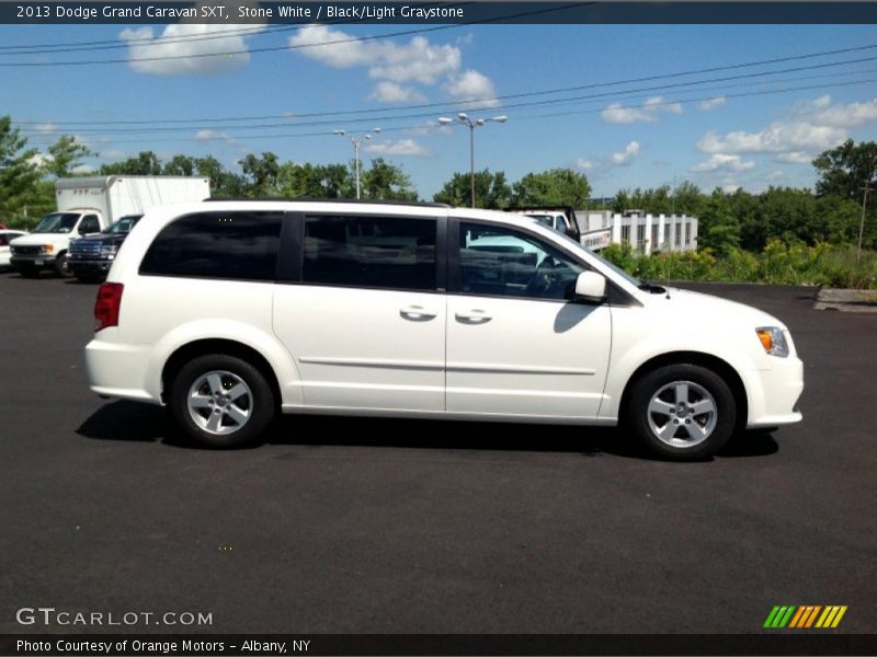 Stone White / Black/Light Graystone 2013 Dodge Grand Caravan SXT