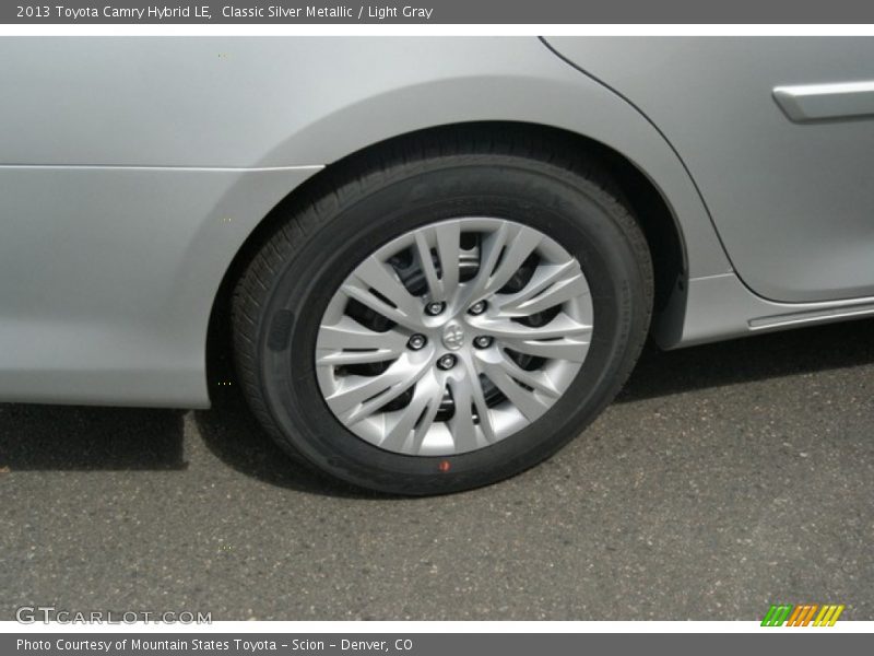 Classic Silver Metallic / Light Gray 2013 Toyota Camry Hybrid LE