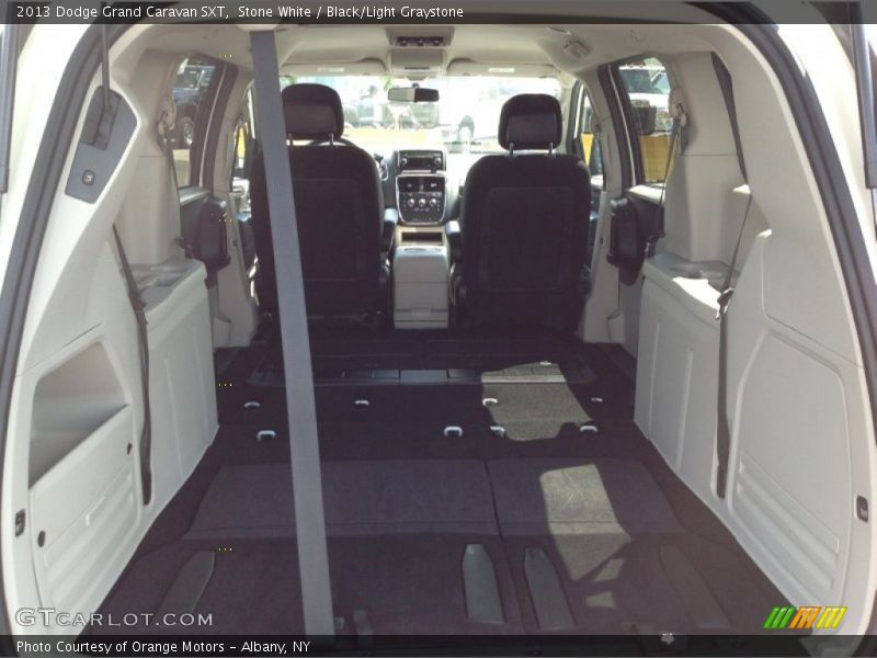 Stone White / Black/Light Graystone 2013 Dodge Grand Caravan SXT