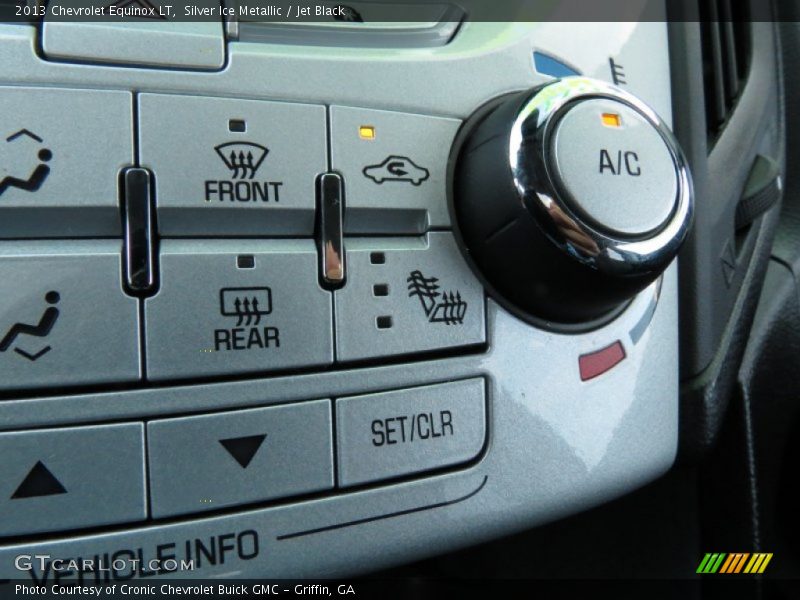 Silver Ice Metallic / Jet Black 2013 Chevrolet Equinox LT