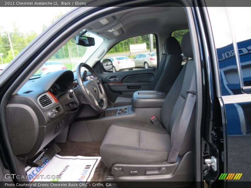 Black / Ebony 2011 Chevrolet Avalanche LS
