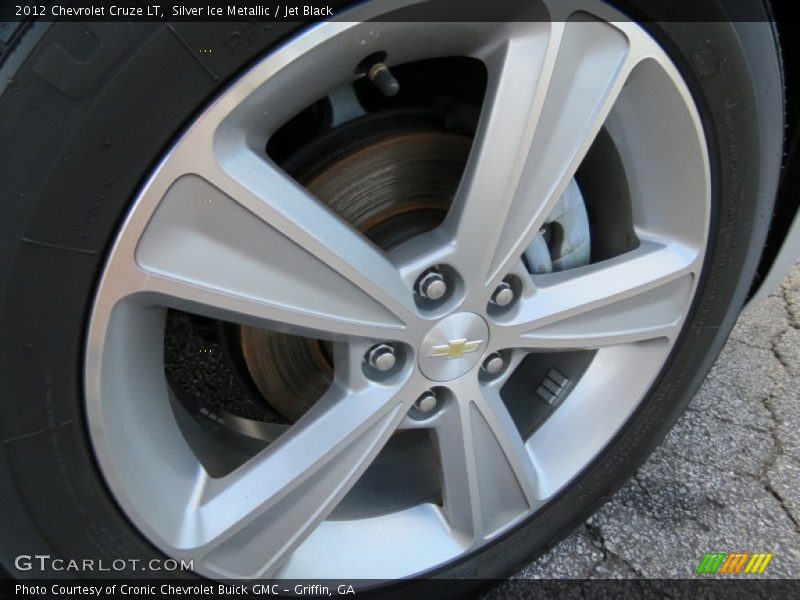 Silver Ice Metallic / Jet Black 2012 Chevrolet Cruze LT