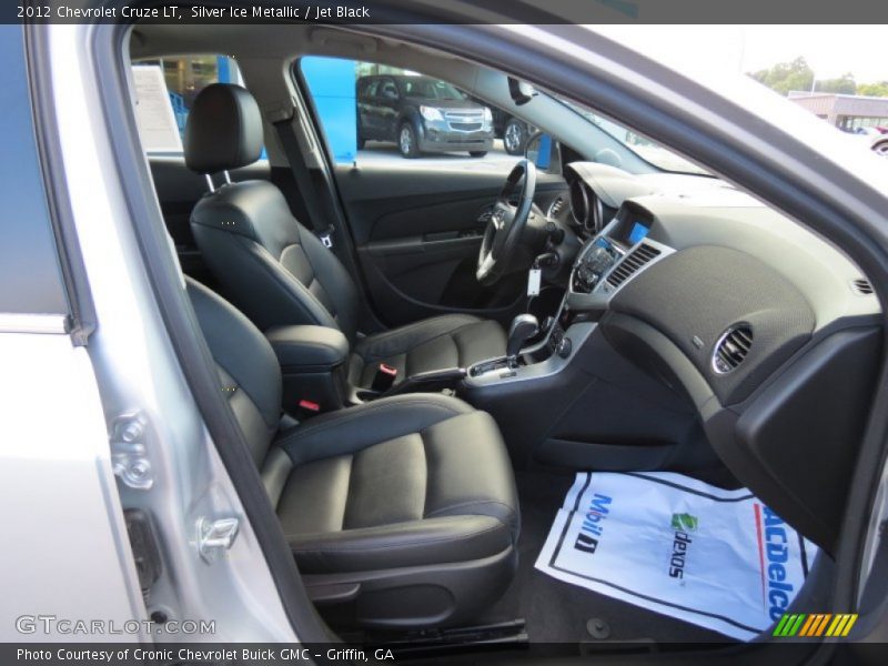 Silver Ice Metallic / Jet Black 2012 Chevrolet Cruze LT