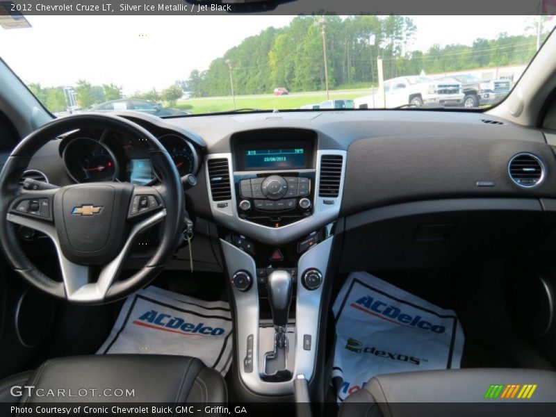 Silver Ice Metallic / Jet Black 2012 Chevrolet Cruze LT