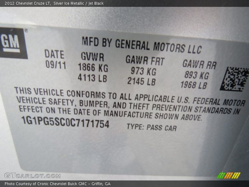 Silver Ice Metallic / Jet Black 2012 Chevrolet Cruze LT