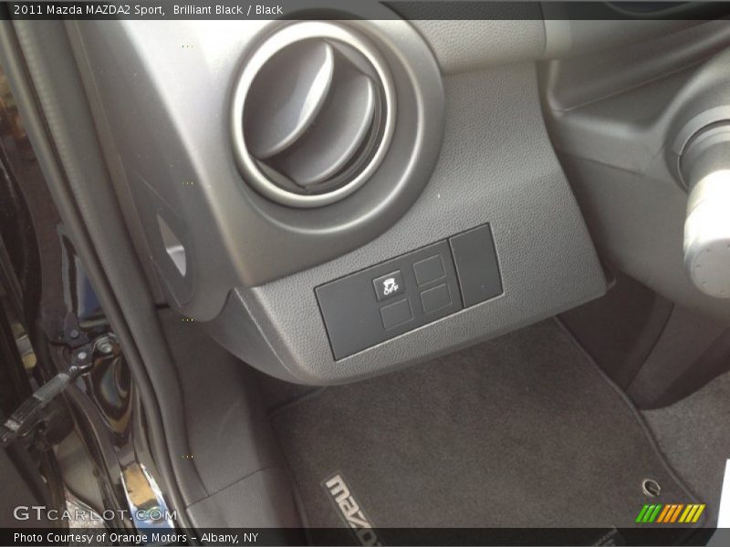 Brilliant Black / Black 2011 Mazda MAZDA2 Sport