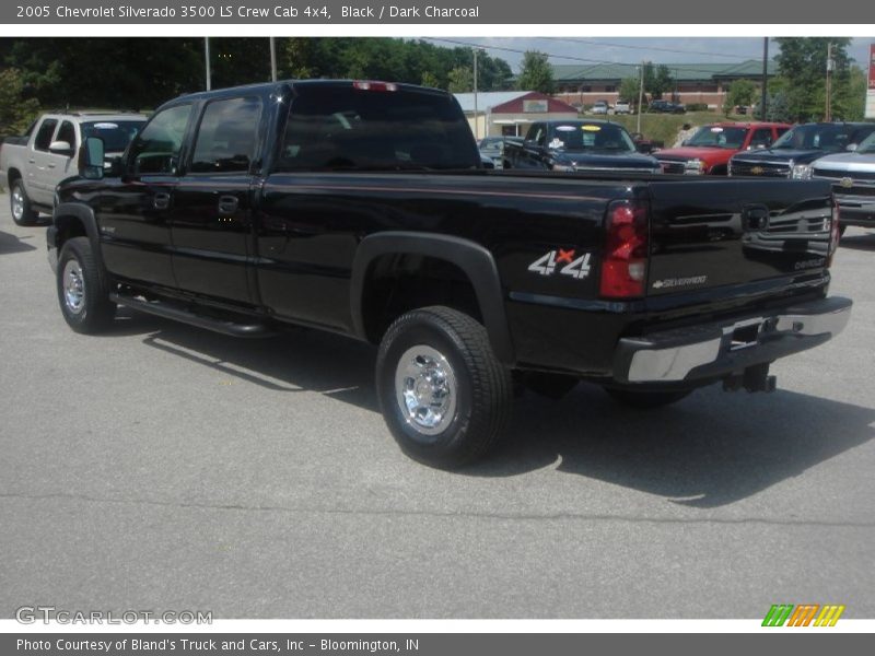Black / Dark Charcoal 2005 Chevrolet Silverado 3500 LS Crew Cab 4x4