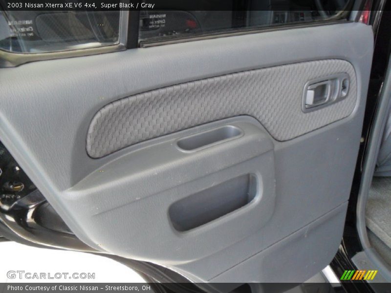 Super Black / Gray 2003 Nissan Xterra XE V6 4x4