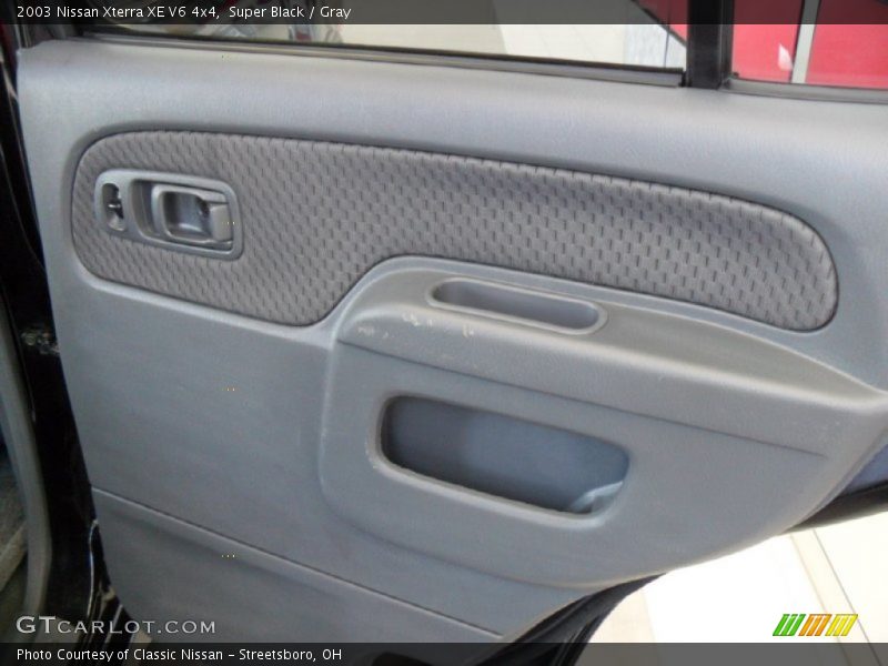 Super Black / Gray 2003 Nissan Xterra XE V6 4x4
