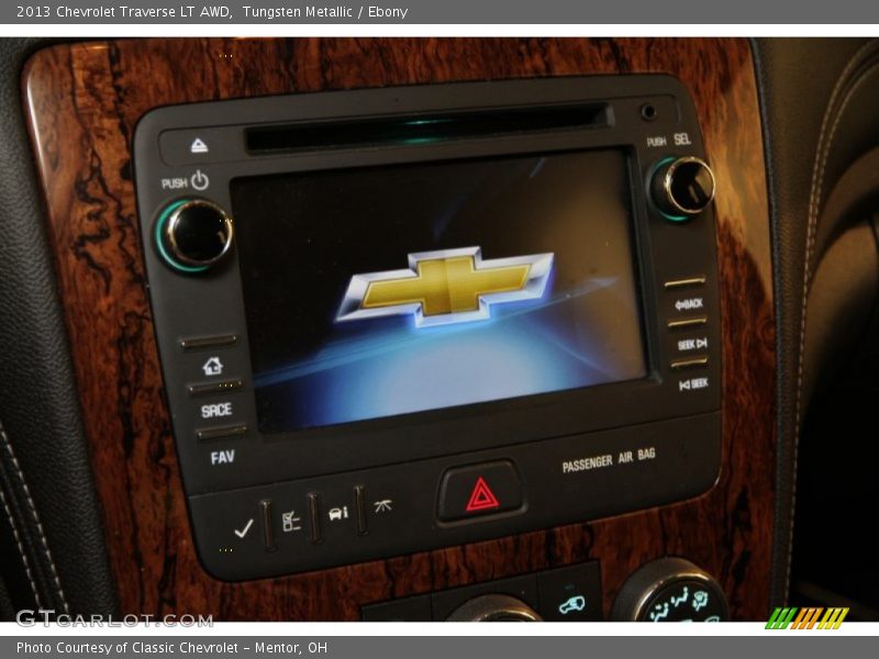 Tungsten Metallic / Ebony 2013 Chevrolet Traverse LT AWD