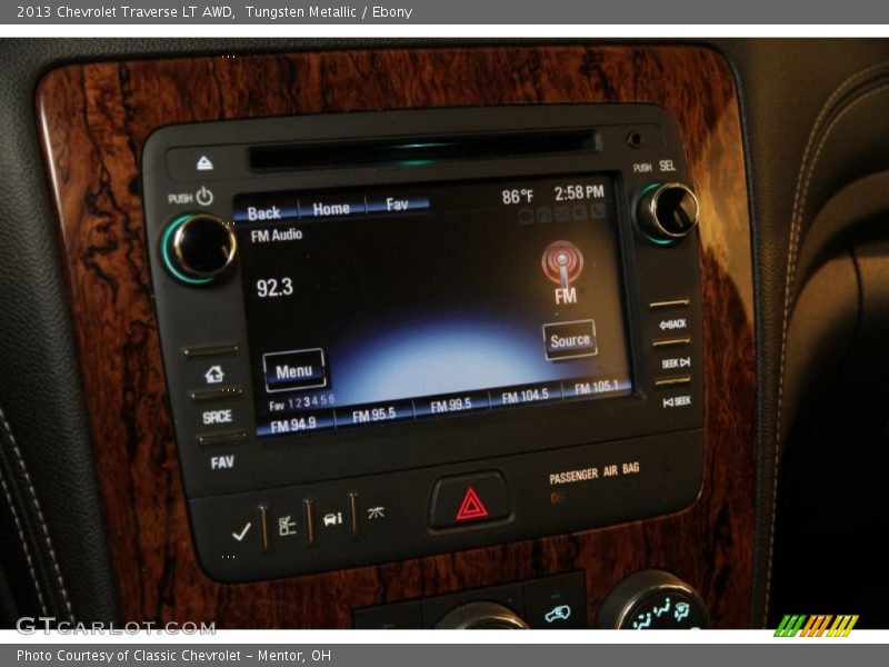 Tungsten Metallic / Ebony 2013 Chevrolet Traverse LT AWD
