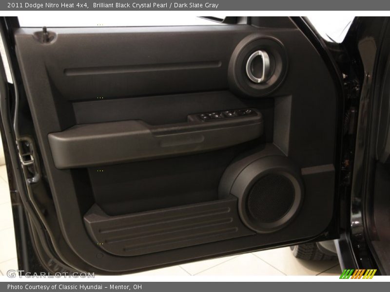 Brilliant Black Crystal Pearl / Dark Slate Gray 2011 Dodge Nitro Heat 4x4